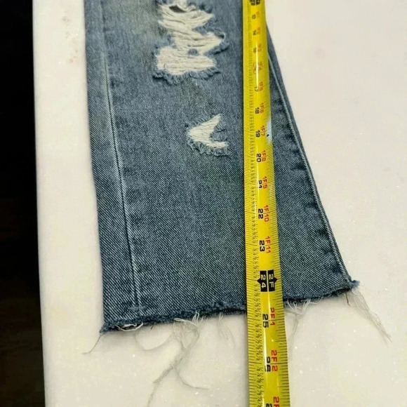 Pacsun patched girlfriend jeans, patches, distressed, raw hem. Size 24 - Picture 8 of 16